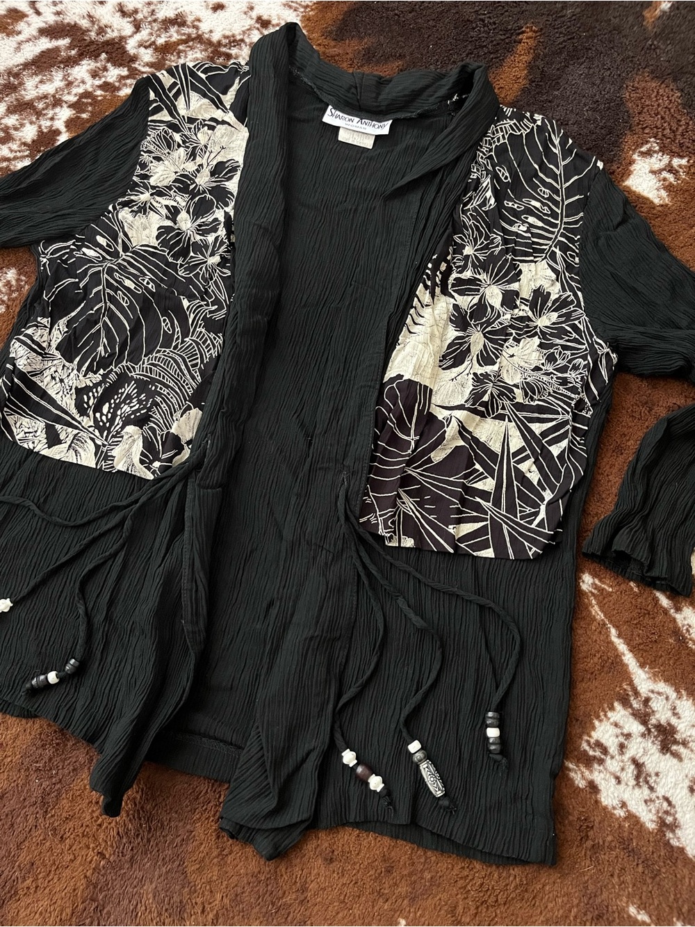 VTG USA Sharon Anthony Woman B&W Swim Coverup | Wooden Beads | Size: 14W / 34 **